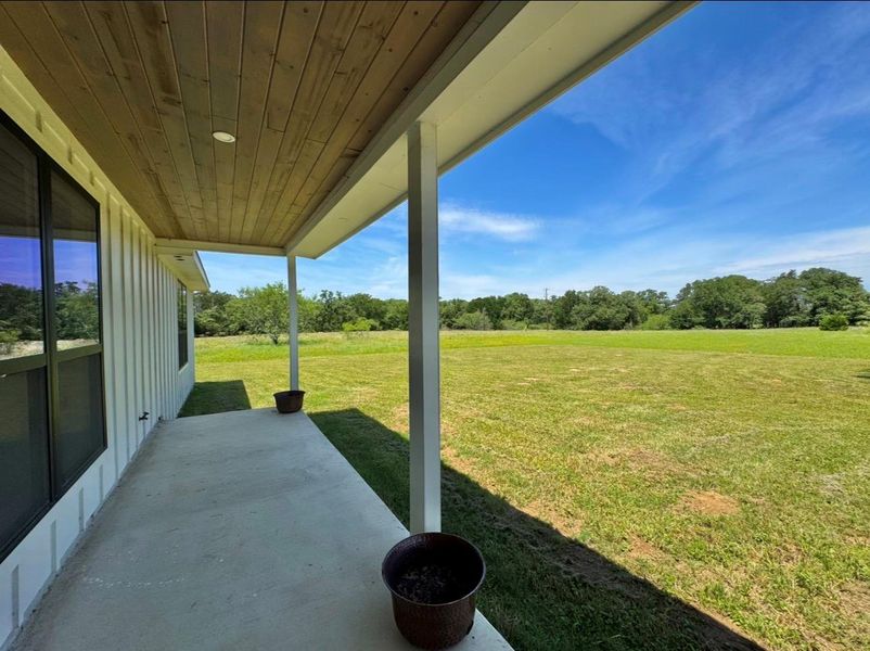 Exterior details and patio area of a home in , Lexington (Image 24).