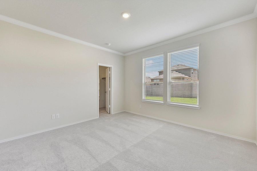 Spacious, unfurnished interior of a new home in Larson Crossing, Elgin (Image 15).