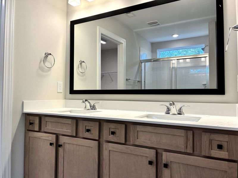 Furnished interior view inside a new home in Holly Ridge, Greenville (Image 9). Furnished interior view inside a new home in Holly Ridge, Greenville (Image 9).