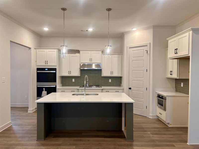 Furnished interior view inside a new home in Lockwood, Collierville (Image 4).