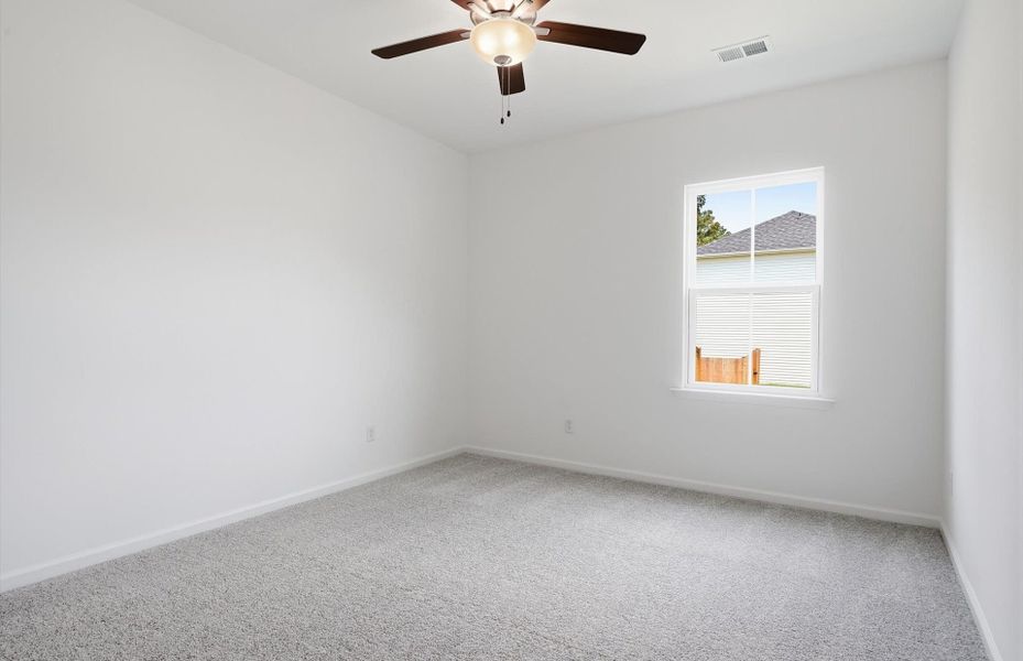 Spacious, unfurnished interior of a new home in Briarwood Reserve, Spartanburg (Image 26).