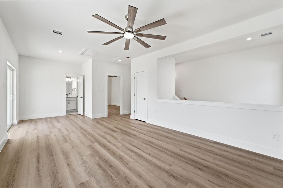 Spacious, unfurnished interior of a new home in , Houston (Image 22). Spacious, unfurnished interior of a new home in , Houston (Image 22).