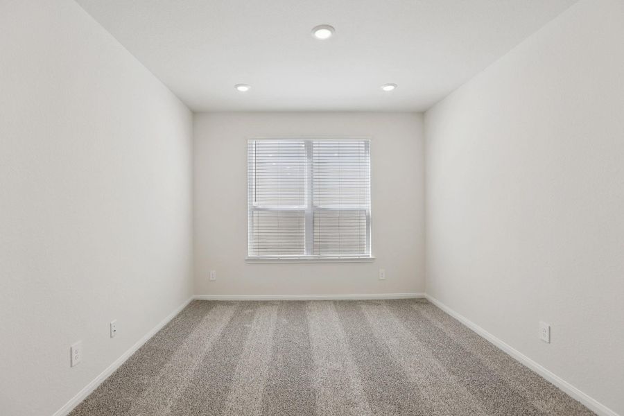 Spacious, unfurnished interior of a new home in Kemah Crossing - Luxe Series, Kemah (Image 34). Spacious, unfurnished interior of a new home in Kemah Crossing - Luxe Series, Kemah (Image 34).