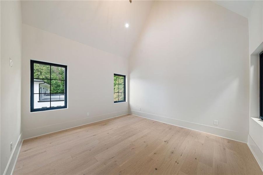 Spacious, unfurnished interior of a new home in , Dunwoody (Image 37).