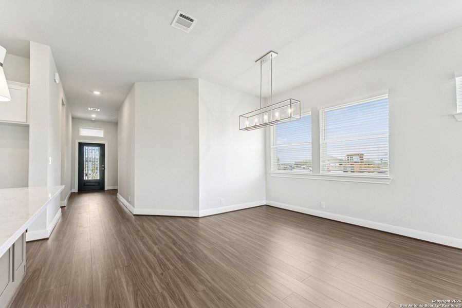 Spacious, unfurnished interior of a new home in The Crossvine 45’, Schertz (Image 14).