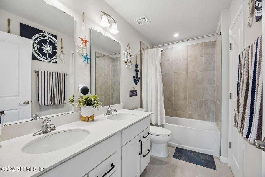 Furnished interior view inside a new home in , St. Augustine (Image 40).