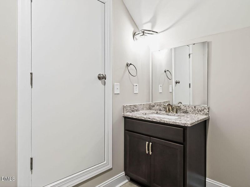 031-1280x960-bathroom 031-1280x960-bathroom