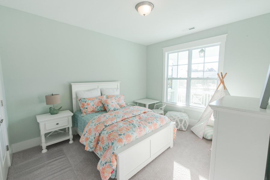Representative furnished interior of a home built from the Marshall by Bill Clark Homes in Riverside Cove, Wilmington (Image 36).