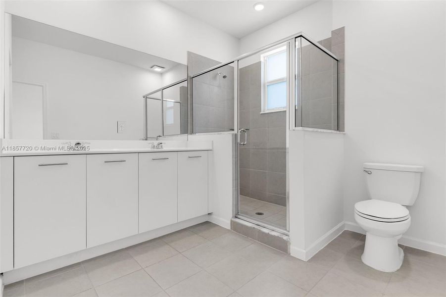 Image 40 of a home in .