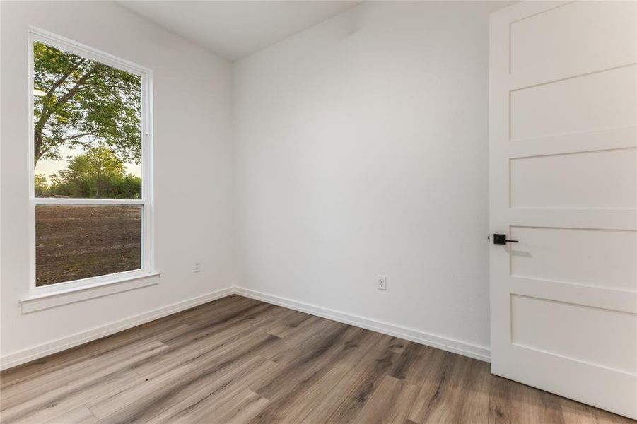 Spacious, unfurnished interior of a new home in , Kemp (Image 20).