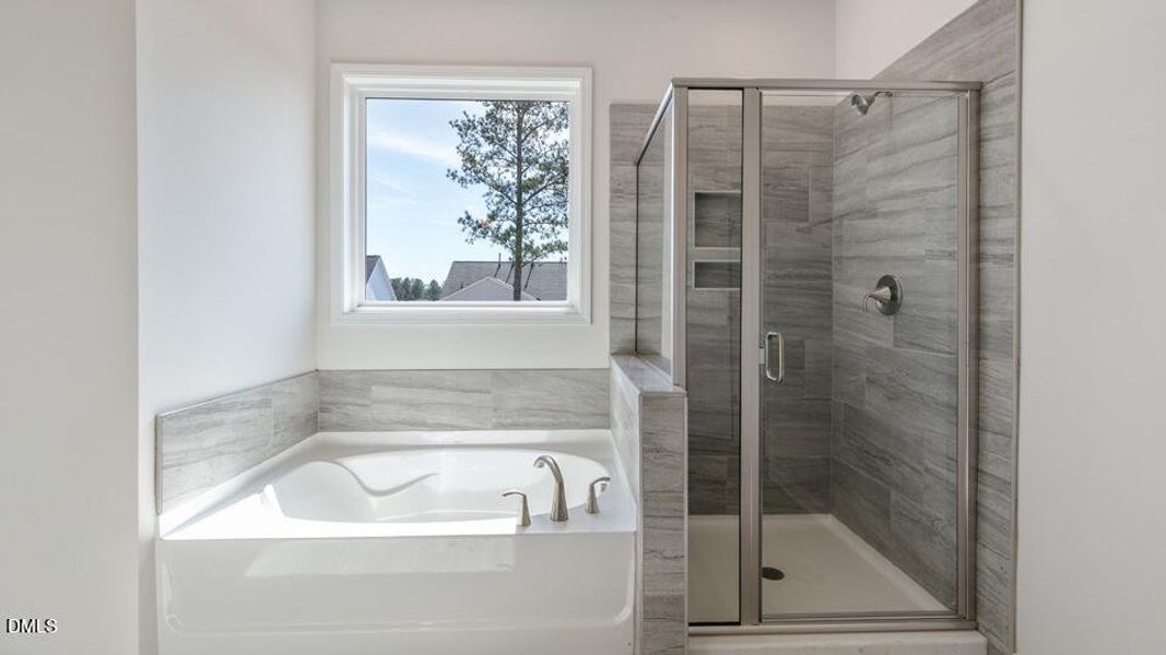 lot-222-bennett-e-524-lemon-daisy-ln-kni