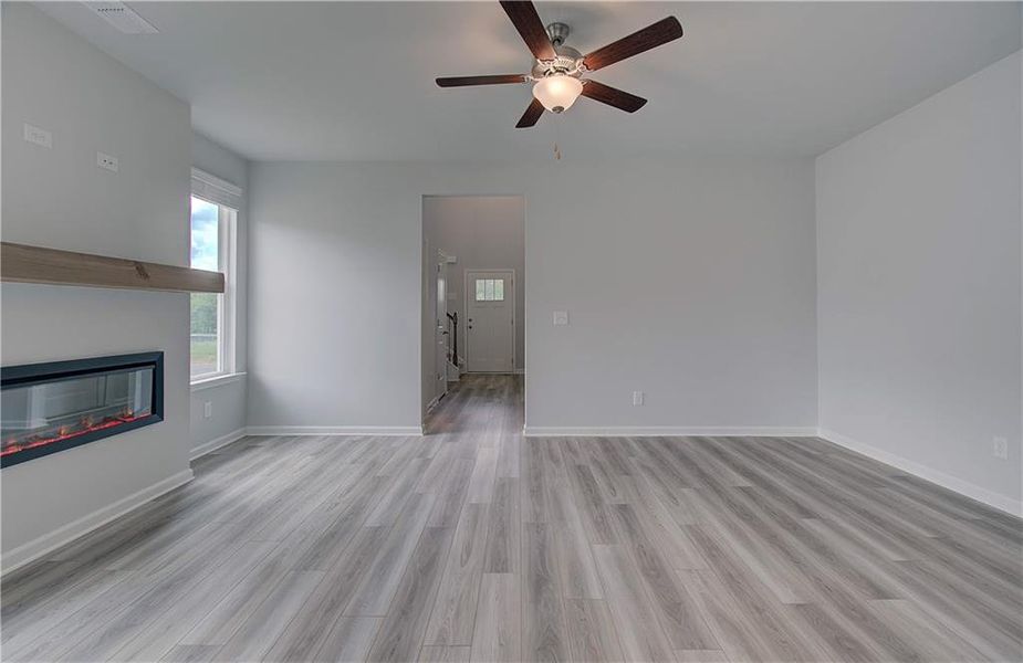 Spacious, unfurnished interior of a new home in Enclave at Evergreen, Fairburn (Image 19).