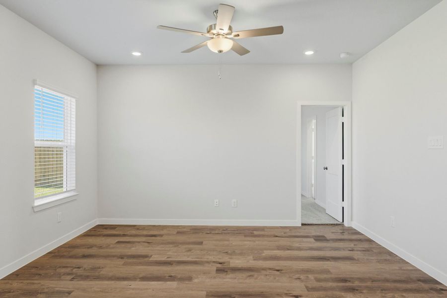 Spacious, unfurnished interior of a new home in Mirabella, Brookshire (Image 15).