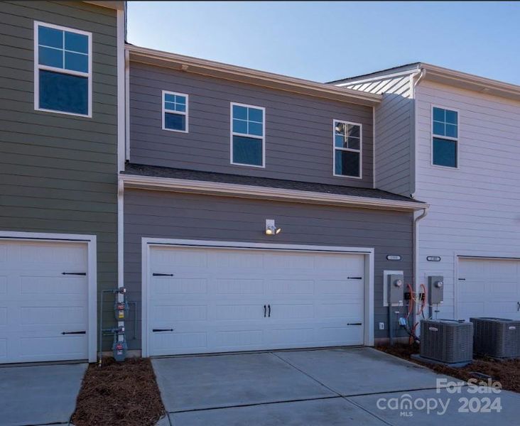 Oversized 2 Car Garage