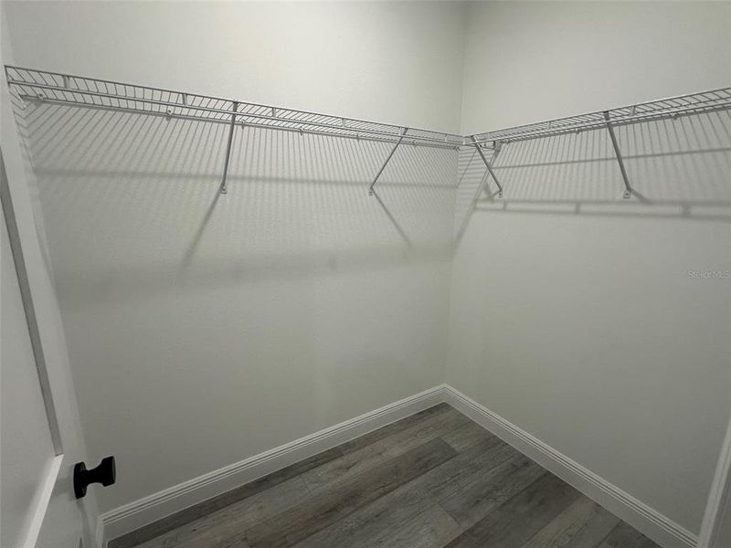 Spacious, unfurnished interior of a new home in , Citrus Springs (Image 29).