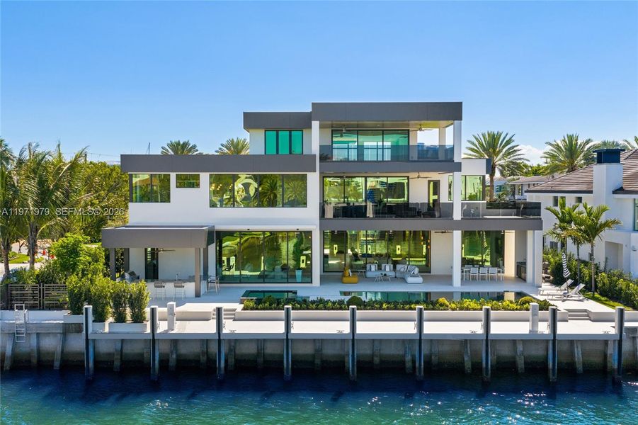 Condo located in Fort Lauderdale, FL showcasing its design and architecture (Image 36).