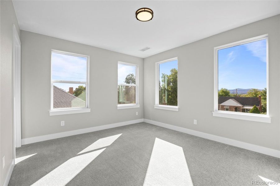Spacious, unfurnished interior of a new home in , Denver (Image 23).