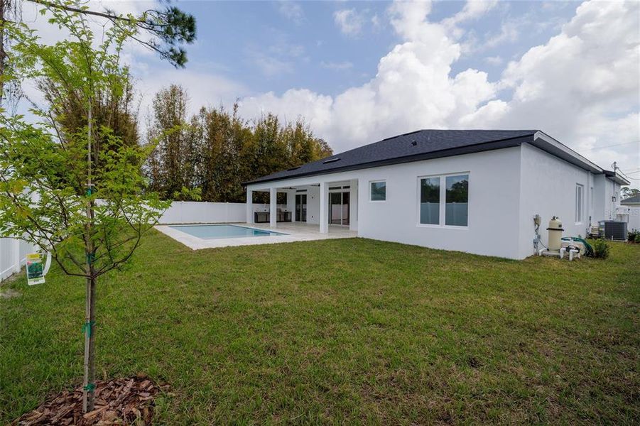 Exterior details and patio area of a home in , Palm Coast (Image 26).