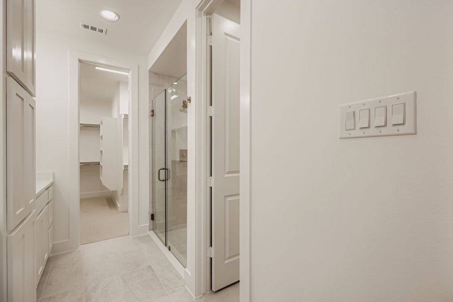 Spacious, unfurnished interior of a new home in Castle Hills Northpointe - Townhomes, Carrollton (Image 19). Spacious, unfurnished interior of a new home in Castle Hills Northpointe - Townhomes, Carrollton (Image 19).