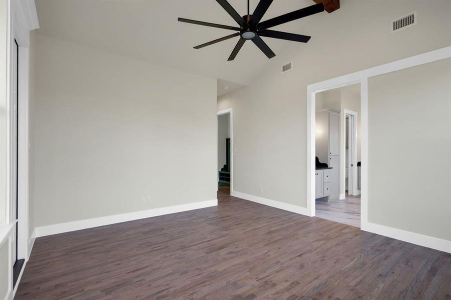 Spacious, unfurnished interior of a new home in , Midlothian (Image 22).