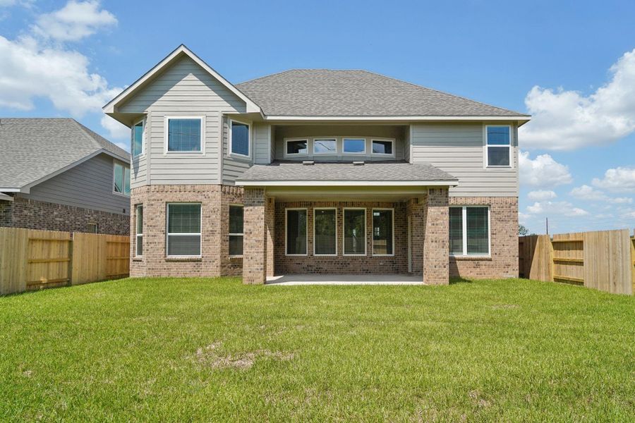 Exterior details and patio area of a home in Kingdom Heights, Rosenberg (Image 24). Exterior details and patio area of a home in Kingdom Heights, Rosenberg (Image 24).