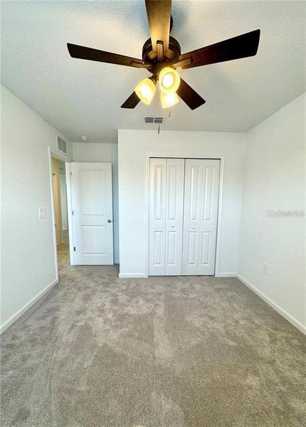 Spacious, unfurnished interior of a new home in Hunt Club Groves, Lake Wales (Image 16).
