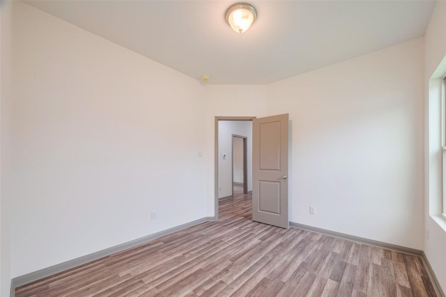 Image 4 of a home in . Image 4 of a home in .