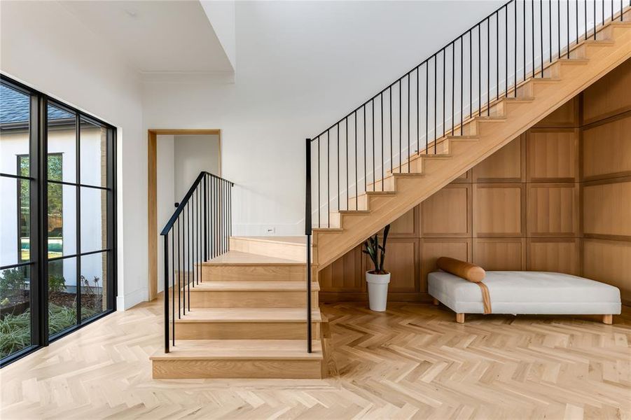 Staircase with parquet flooring