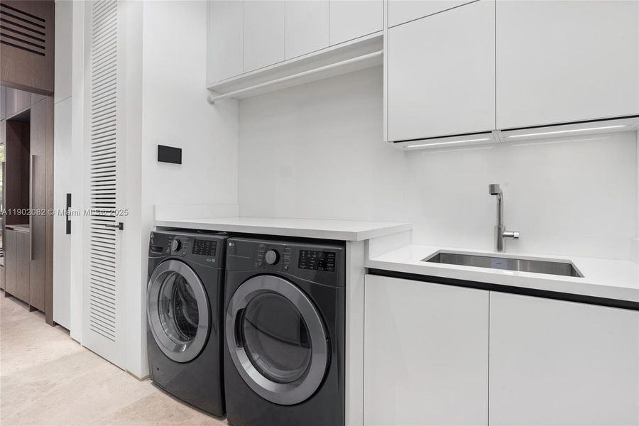 Close-up of interior finishes inside a home in , Miami Beach (Image 19). Close-up of interior finishes inside a home in , Miami Beach (Image 19).