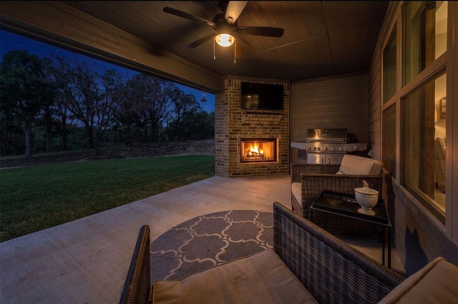 Exterior details and patio area of a home in , Weatherford (Image 25).