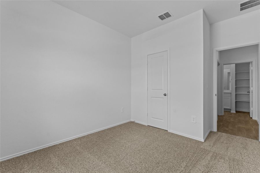 Spacious, unfurnished interior of a new home in , Kyle (Image 19).