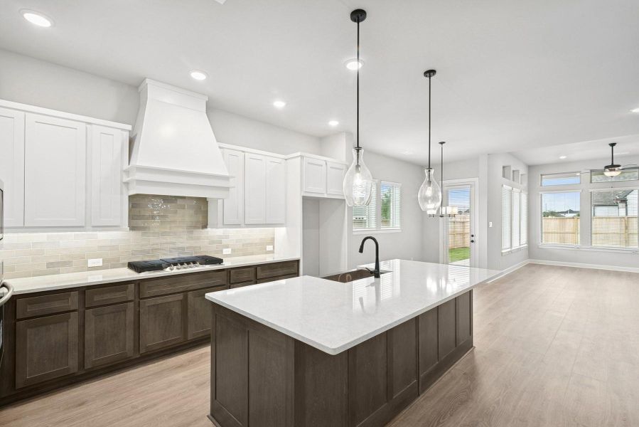 Furnished interior view inside a new home in Harvest Green 45', Richmond (Image 15).