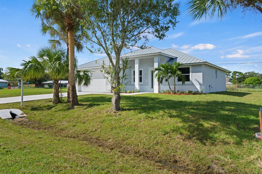 Exterior details and patio area of a home in , Fort Pierce (Image 1). Exterior details and patio area of a home in , Fort Pierce (Image 1).