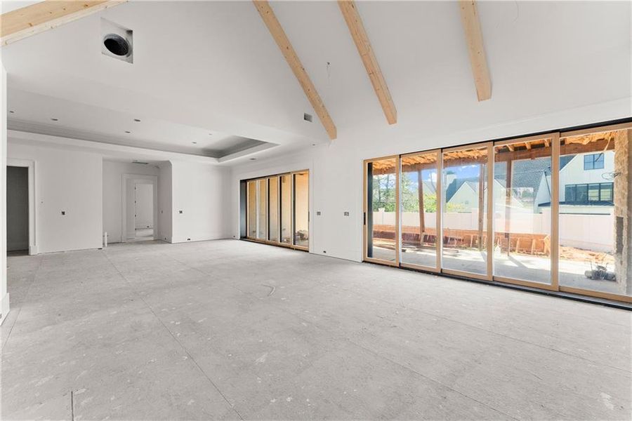 Spacious, unfurnished interior of a new home in , Alpharetta (Image 14).