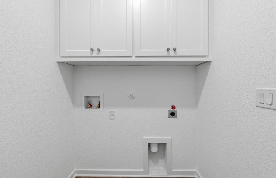 Spacious, unfurnished interior of a new home in Sun City Texas, Georgetown (Image 33).