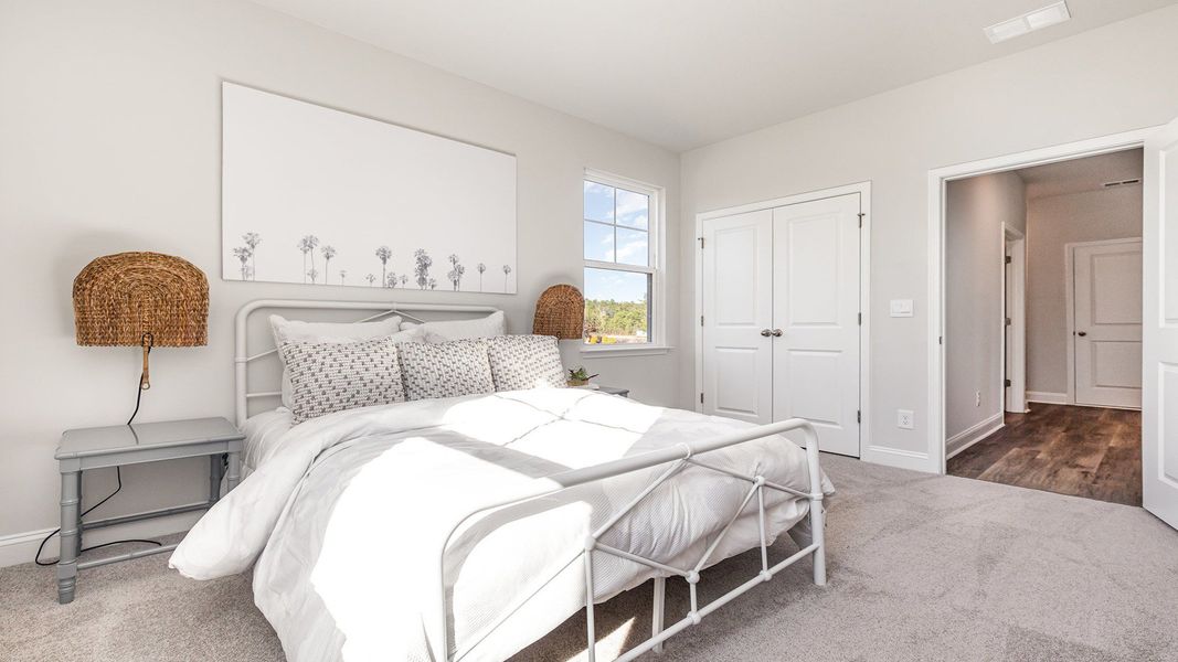 Representative furnished interior of a home built from the HARBOR OAK by D.R. Horton in Auberon Woods, Conway (Image 25).