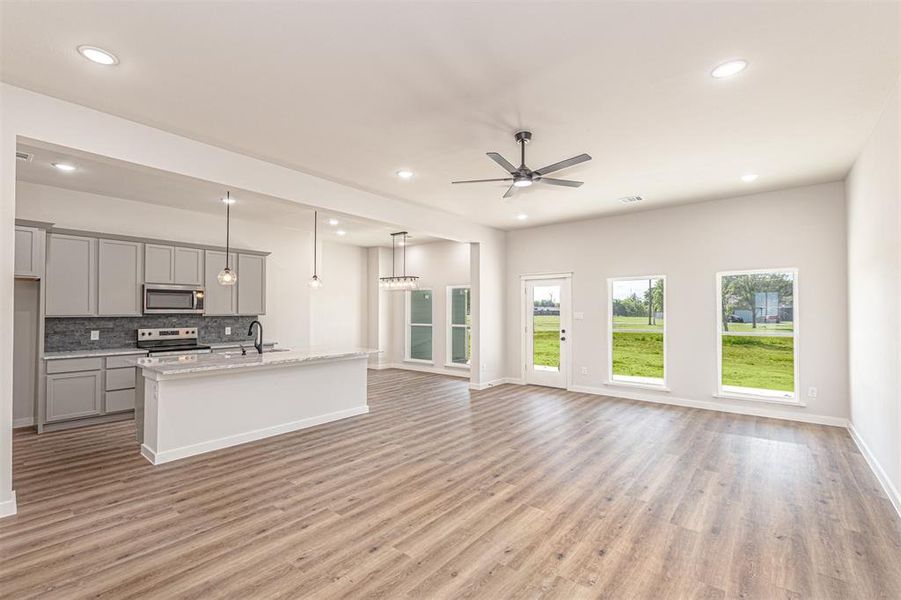 Spacious, unfurnished interior of a new home in , Wills Point (Image 15).