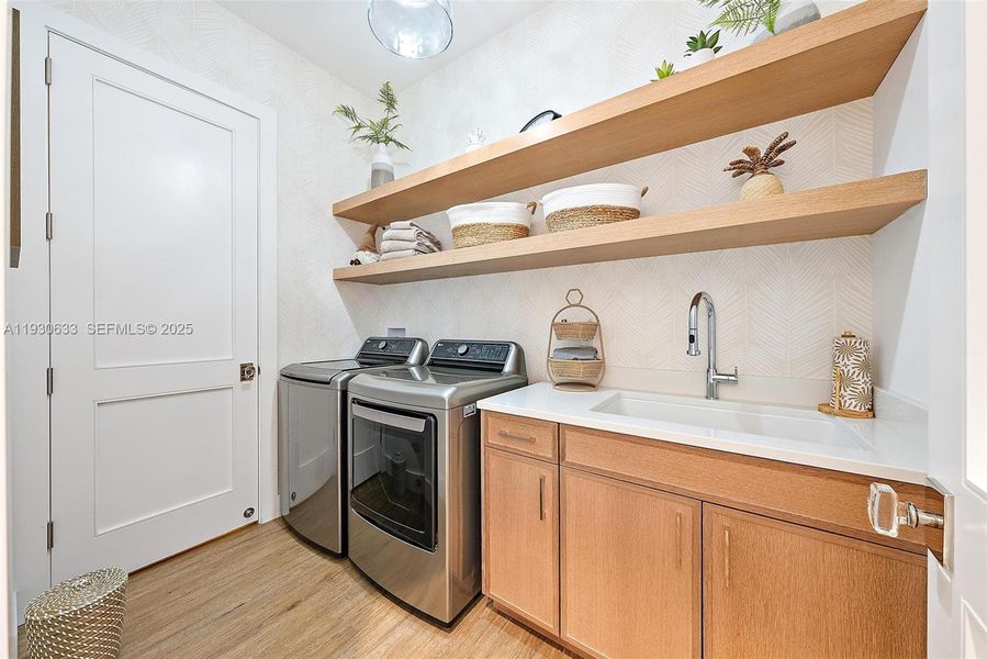 Furnished interior view inside a new home in , Fort Pierce (Image 31).
