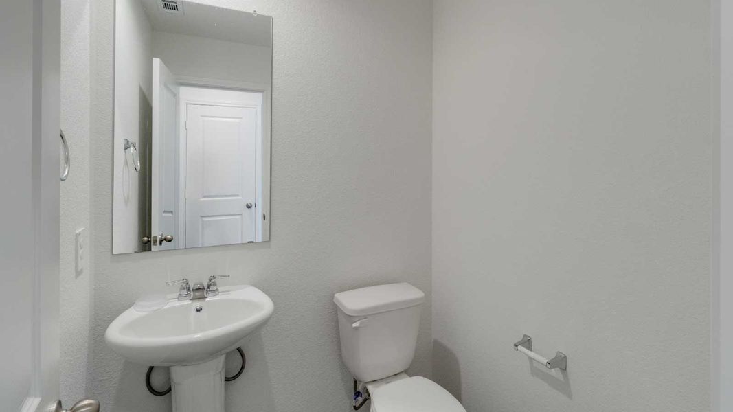 Image 20 representing the The Lilly by D.R. Horton in Marigold, Kyle, TX. Image 20 representing the The Lilly by D.R. Horton in Marigold, Kyle, TX.