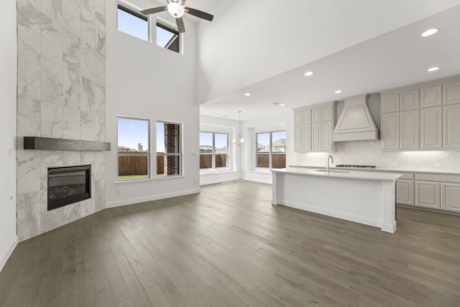 Spacious, unfurnished interior of a new home in Anna Town Square, Anna (Image 19).