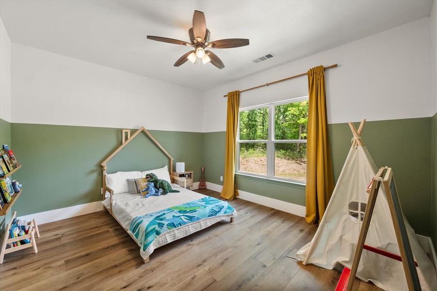 Furnished interior view inside a new home in , Corsicana (Image 27). Furnished interior view inside a new home in , Corsicana (Image 27).