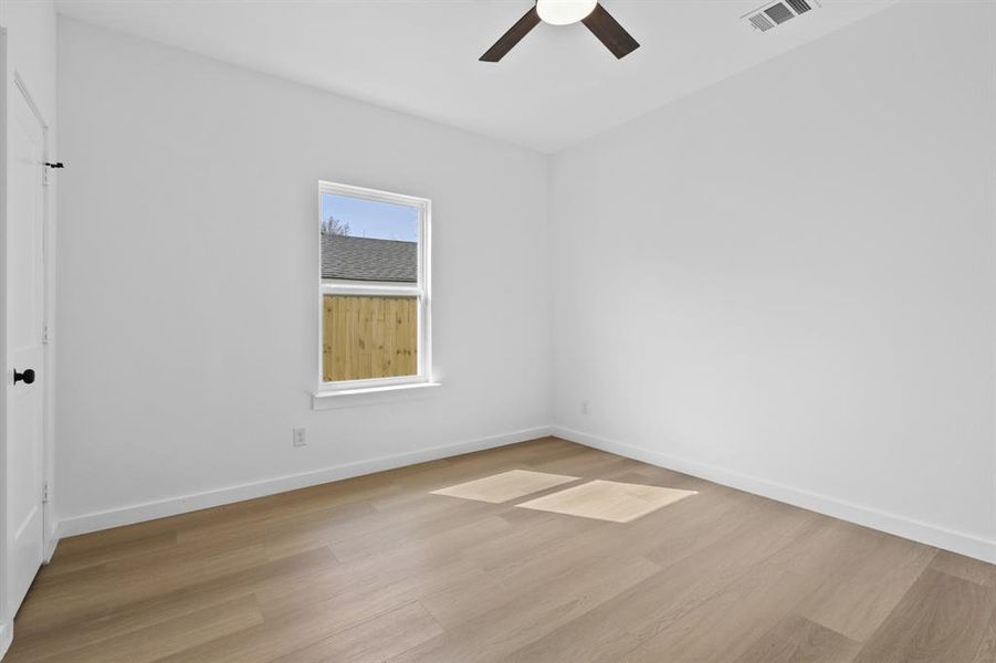 Spacious, unfurnished interior of a new home in , Dallas (Image 16).