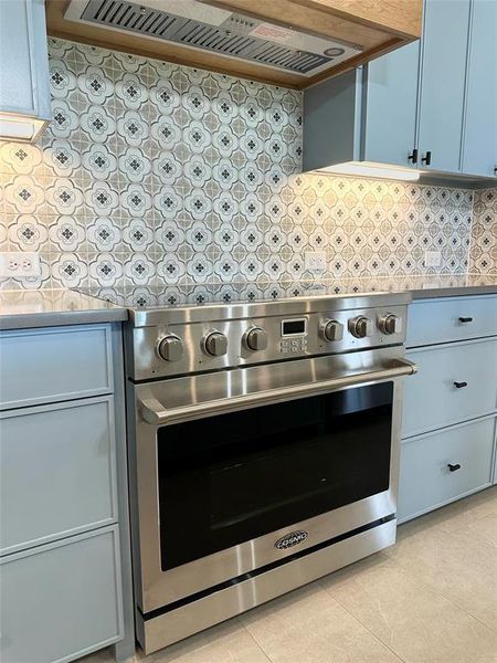 Furnished interior view inside a new home in , Leonard (Image 6).