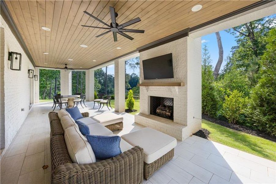 Exterior details and patio area of a home in Manor Estates, Alpharetta (Image 4).