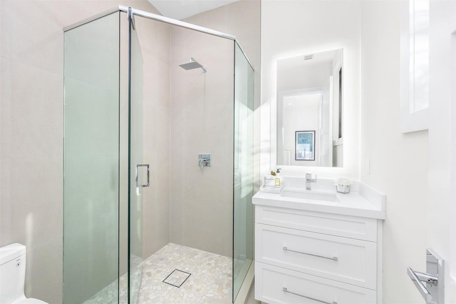 Furnished interior view inside a new home in , Fort Lauderdale (Image 11).