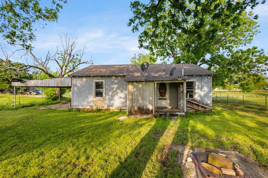 Exterior details and patio area of a home in , Sunset (Image 9).