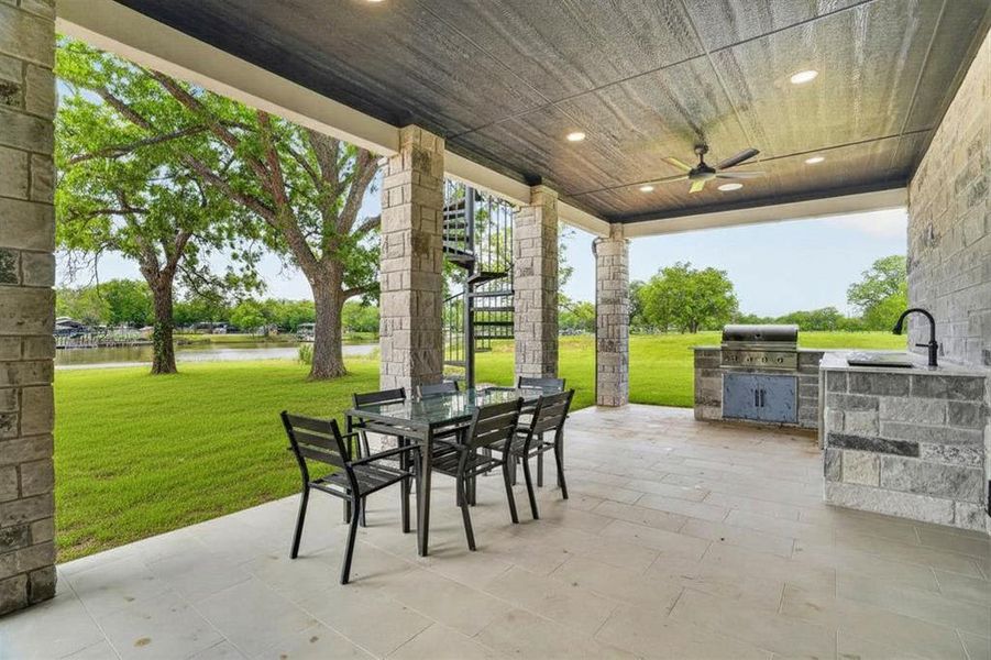 Exterior details and patio area of a home in , Weatherford (Image 21).