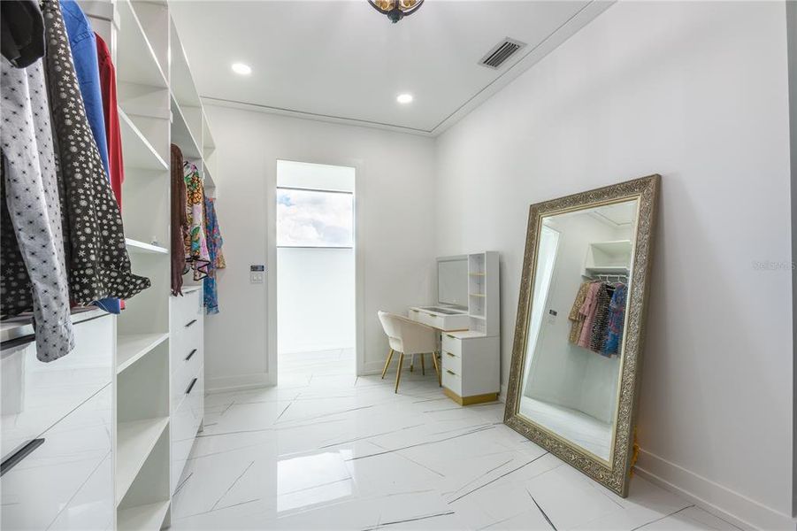 Furnished interior view inside a new home in , St. Petersburg (Image 36).