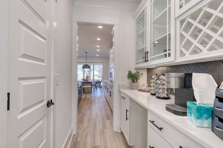 Representative furnished interior of a home built from the Vanderbilt by Pulte Homes in Indigo Bay, Myrtle Beach (Image 38).