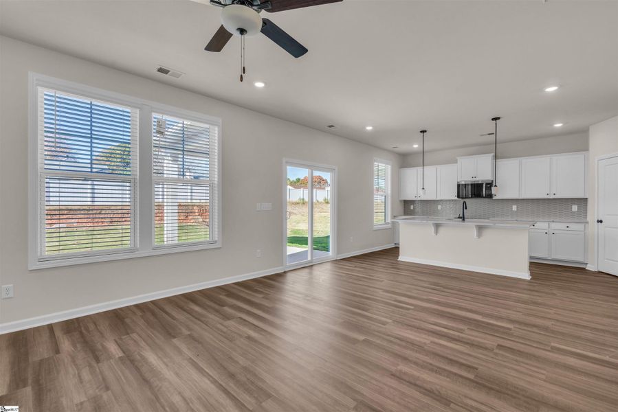 Spacious, unfurnished interior of a new home in Halton Oaks, Spartanburg (Image 13).
